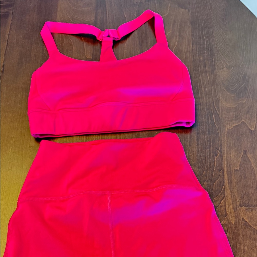 Beyond Yoga Vibrant Pink Set bike short set